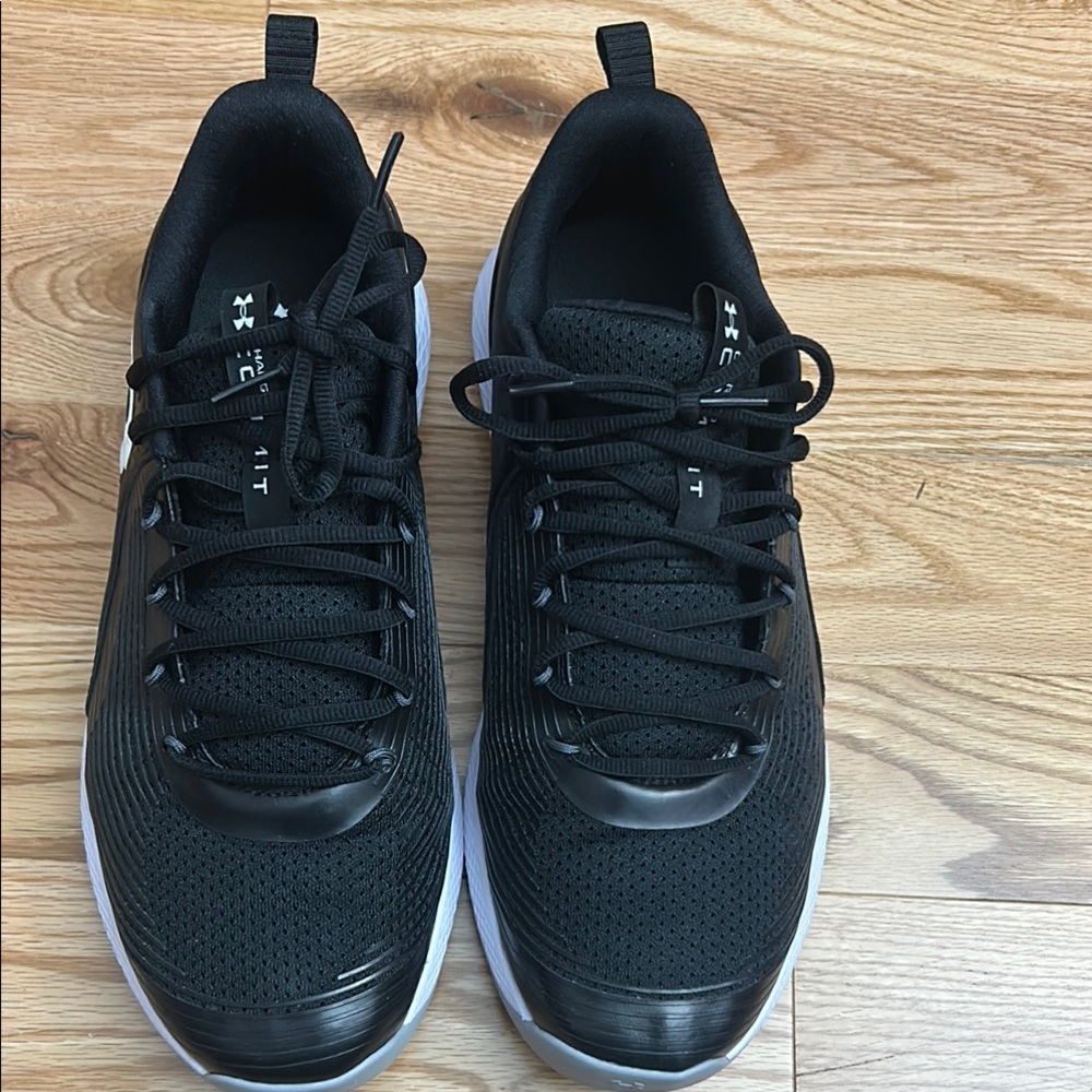 Under Armour Men's Black Athletic Shoes